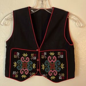 Peruvian Children's Vest. Hand embroidery.  size 4T-8 kids